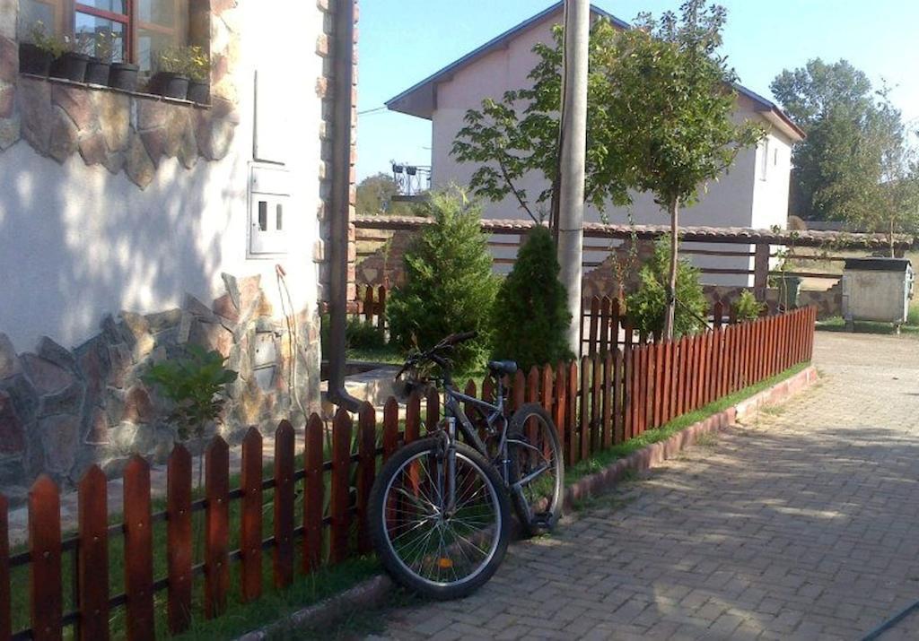 Apartments Dan Dar Nov Dojran ภายนอก รูปภาพ