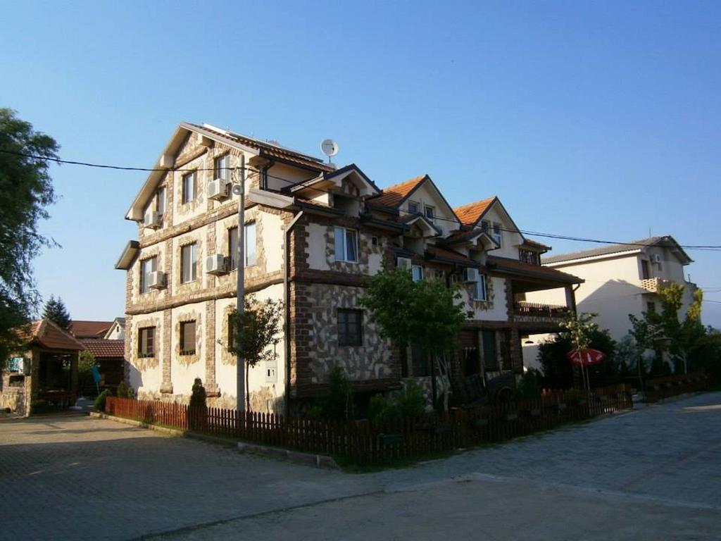 Apartments Dan Dar Nov Dojran ภายนอก รูปภาพ