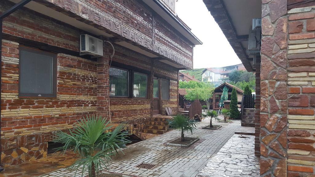 Apartments Dan Dar Nov Dojran ภายนอก รูปภาพ