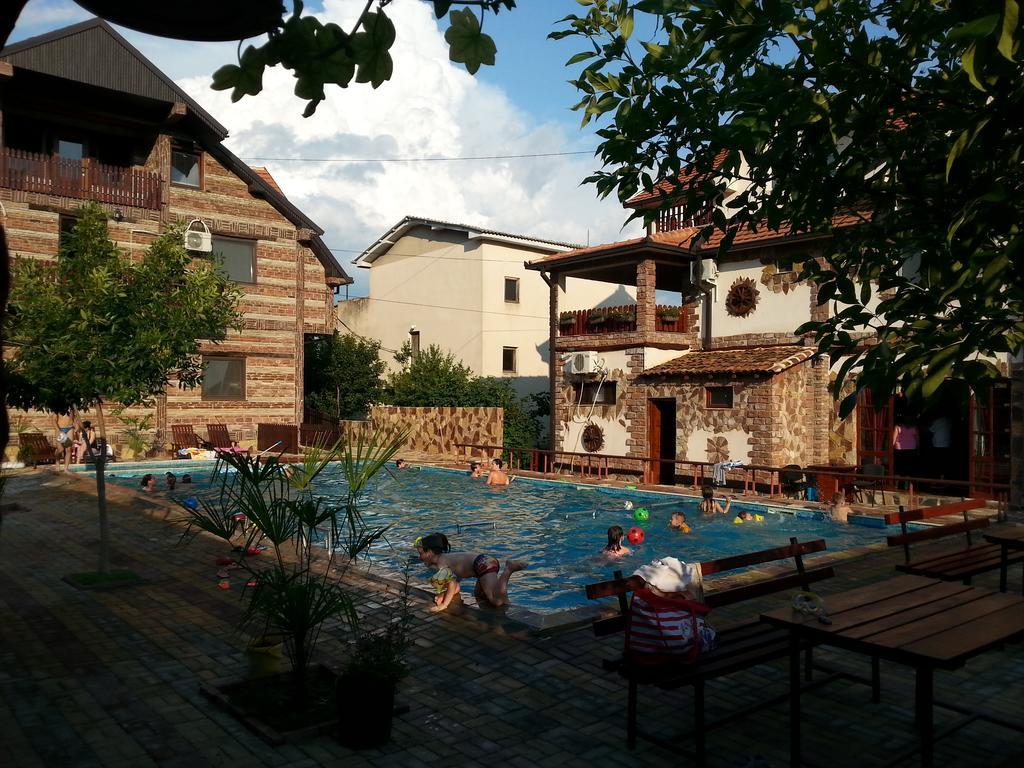 Apartments Dan Dar Nov Dojran ภายนอก รูปภาพ
